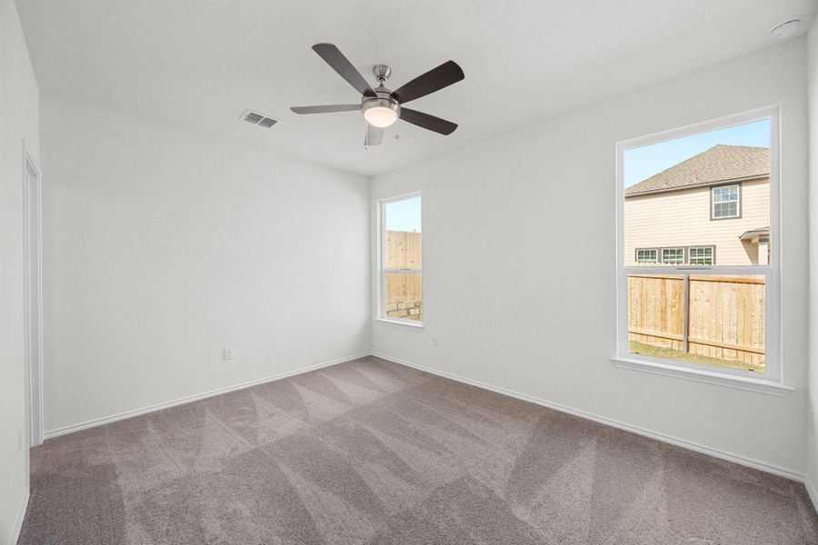 Spacious, unfurnished interior of a new home in Creekside at Estancia, Austin (Image 17).