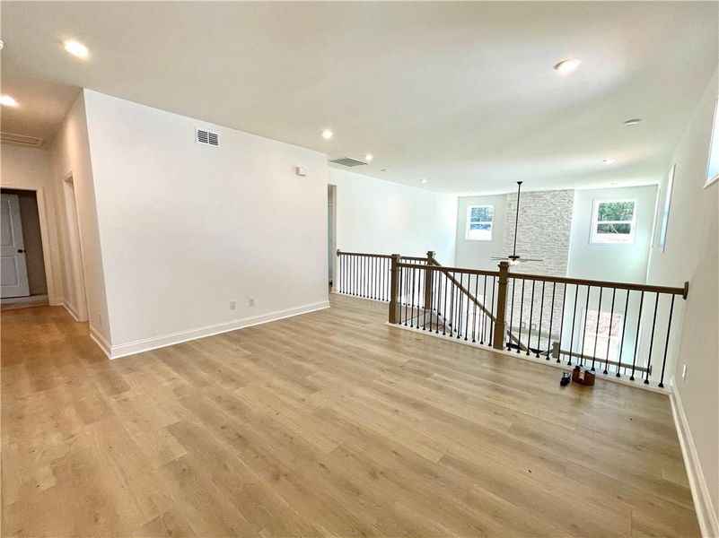 Spacious, unfurnished interior of a new home in Hillside Manor, Powder Springs (Image 21).