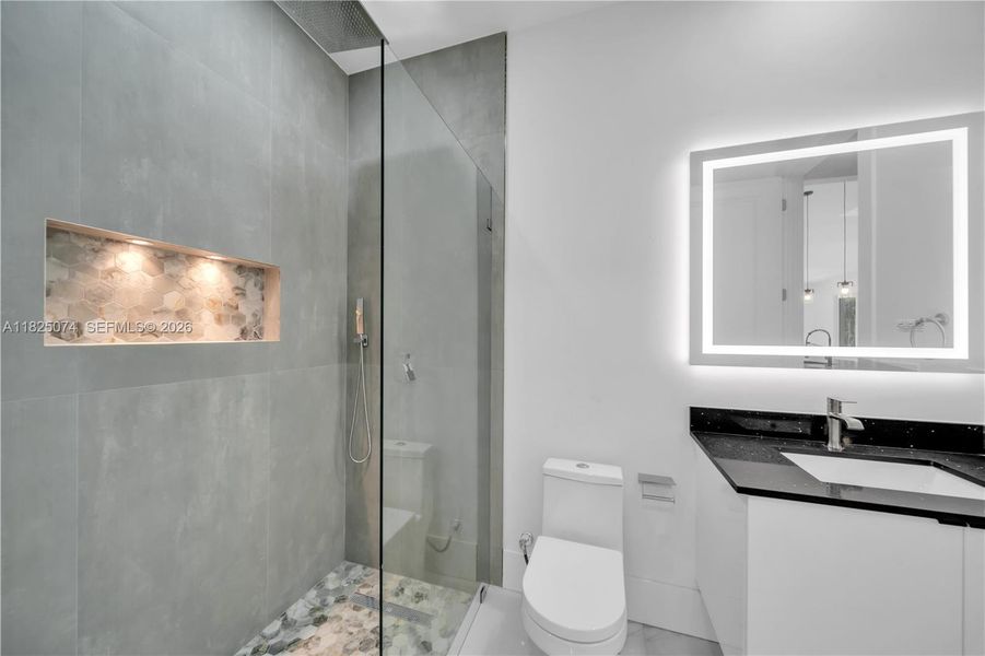 Furnished interior view inside a new home in , Lehigh Acres (Image 5).