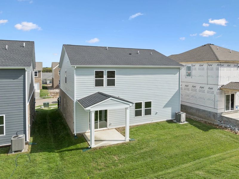 Exterior details and patio area of a home in Cades Bluff, Lebanon (Image 22).