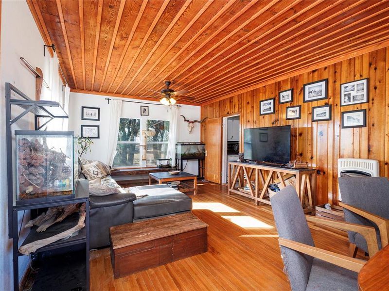 Community amenities in , Brownwood (Image 14).