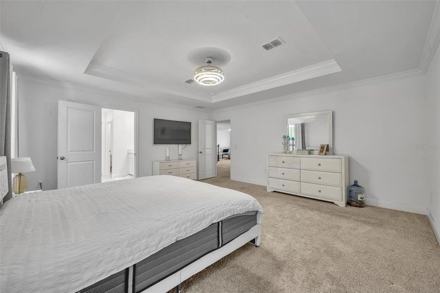 Furnished interior view inside a new home in , Leesburg (Image 40).
