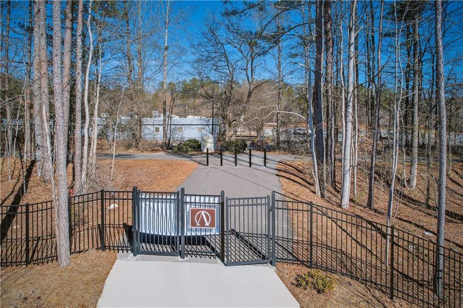 Community amenities in Adler Springs, Powder Springs (Image 16).