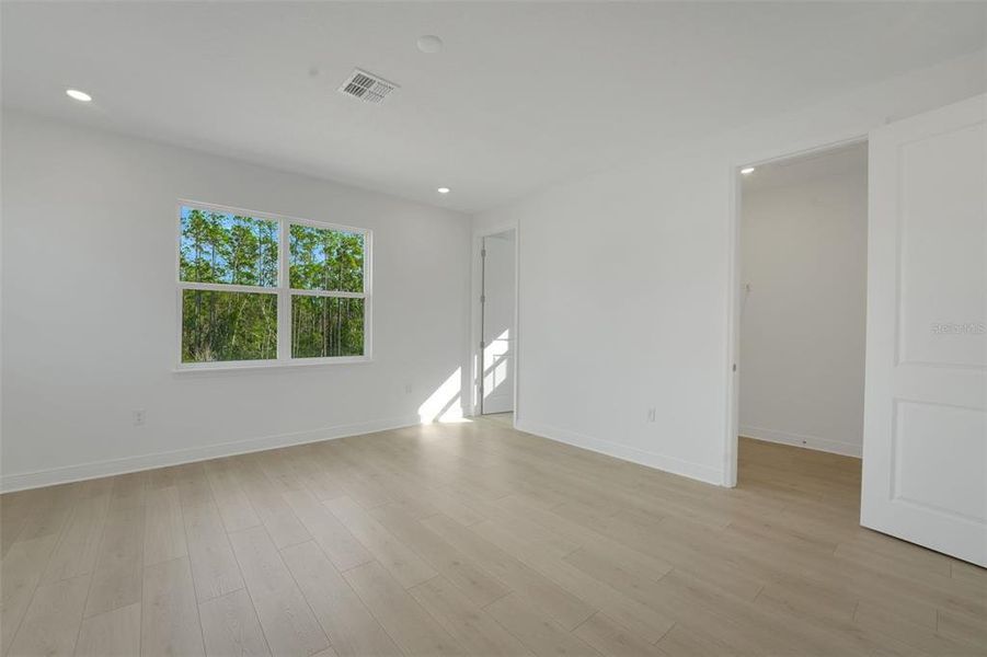 Spacious, unfurnished interior of a new home in Palms at Windermere, Windermere (Image 20).