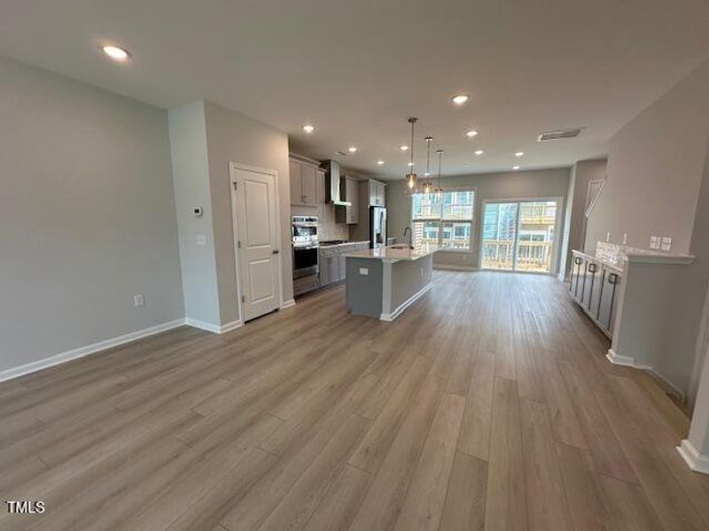 FST 632 main living FST 632 main living