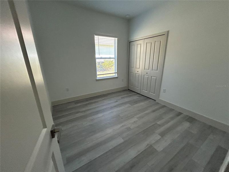 Spacious, unfurnished interior of a new home in , Citrus Springs (Image 20).