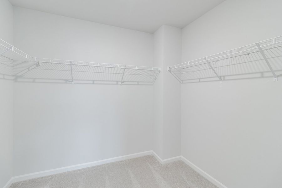 Spacious, unfurnished interior of a new home in Winston Point, Gilbert (Image 19). Spacious, unfurnished interior of a new home in Winston Point, Gilbert (Image 19).