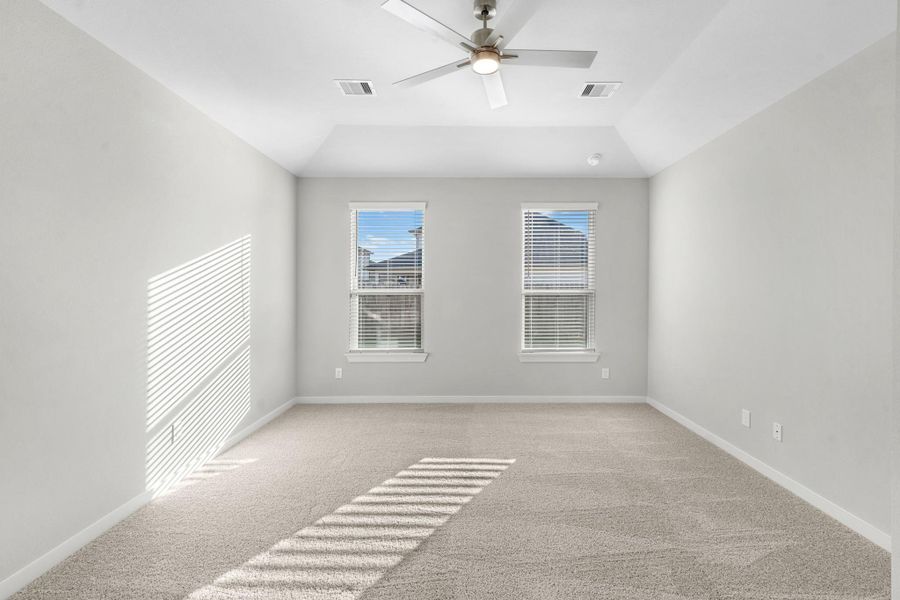 Spacious, unfurnished interior of a new home in Briarwood Crossing, Rosenberg (Image 19). Spacious, unfurnished interior of a new home in Briarwood Crossing, Rosenberg (Image 19).