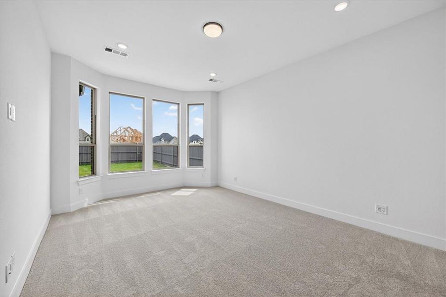 Spacious, unfurnished interior of a new home in Goodland, Venus (Image 23).