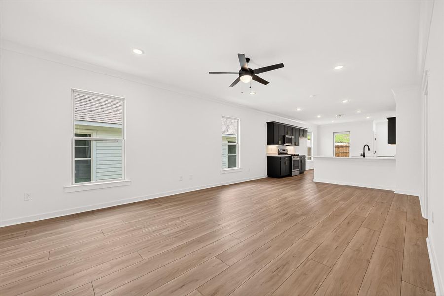 Spacious, unfurnished interior of a new home in Mostyn Springs, Magnolia (Image 18).