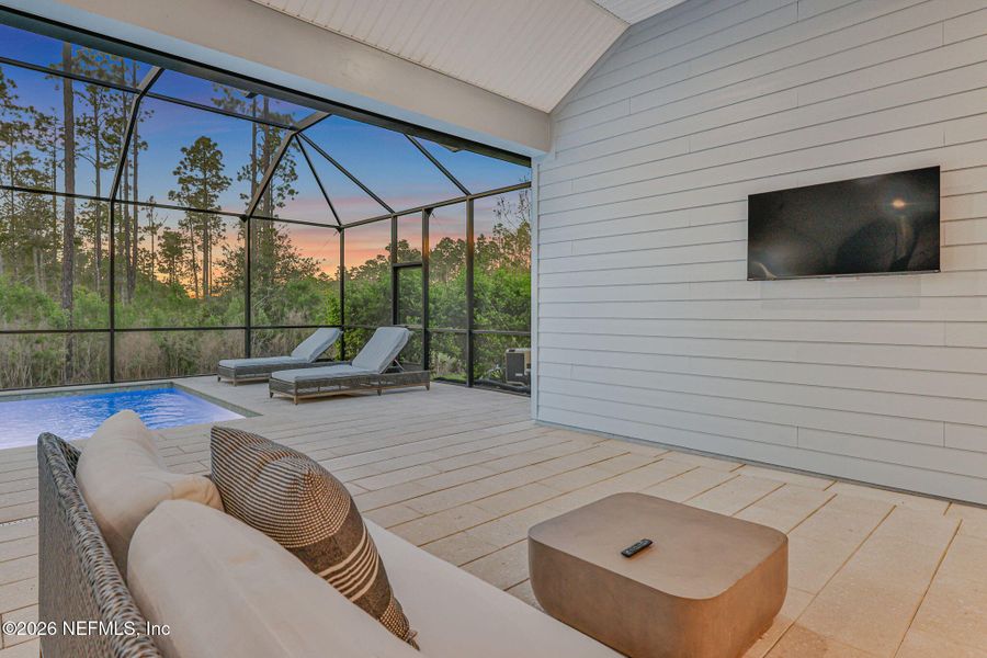 Exterior details and patio area of a home in , Ponte Vedra (Image 3).