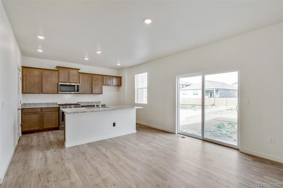Spacious, unfurnished interior of a new home in Trails at Crowfoot, Parker (Image 20). Spacious, unfurnished interior of a new home in Trails at Crowfoot, Parker (Image 20).
