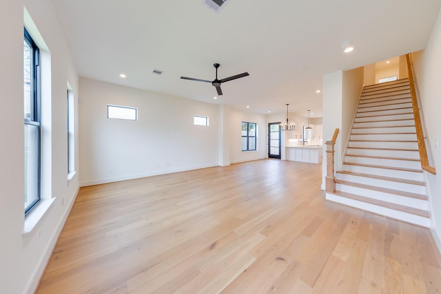 Spacious, unfurnished interior of a new home in , Houston (Image 39).
