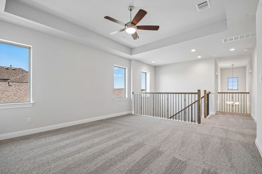 Spacious, unfurnished interior of a new home in 6 Creeks, Kyle (Image 28).