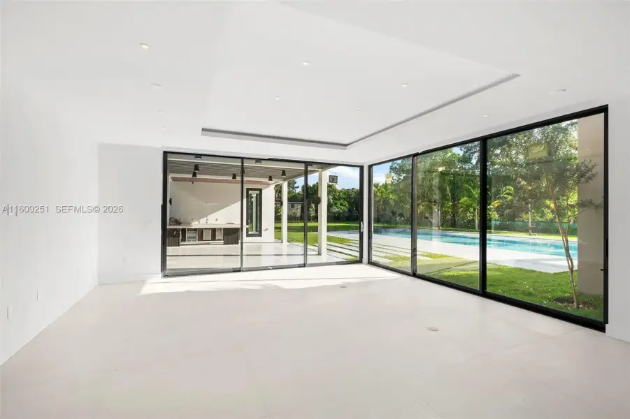 Exterior details and patio area of a home in , Pinecrest (Image 28).