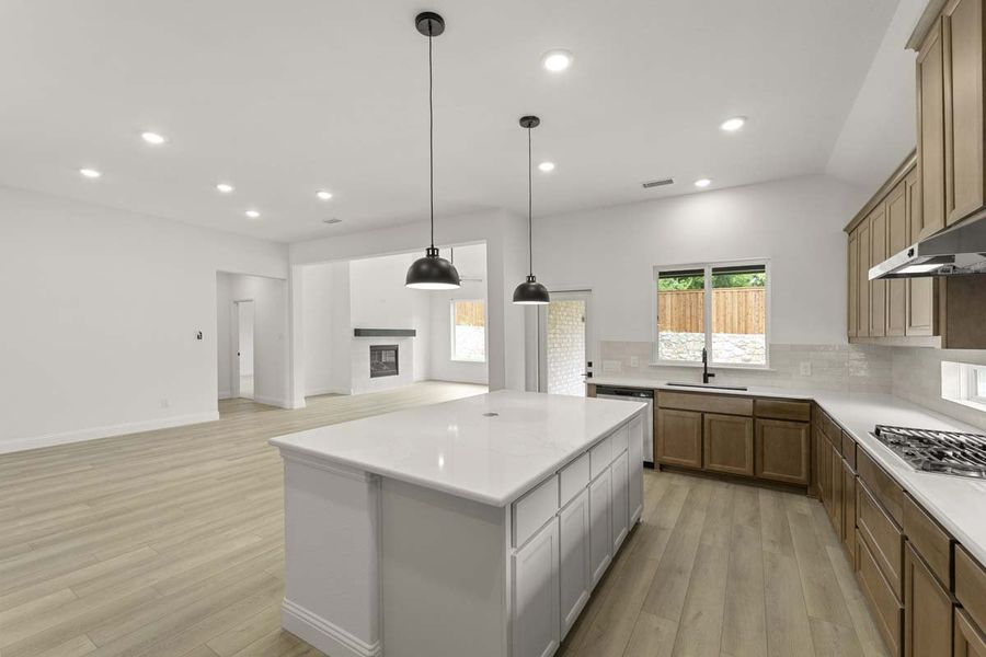 Furnished interior view inside a new home in Park Hills, Rockwall (Image 7).