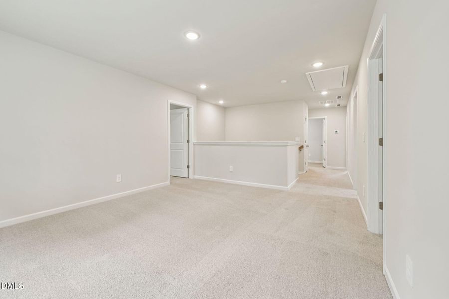 26-web-or-mls-Oak Manor - Raleigh - 153 26-web-or-mls-Oak Manor - Raleigh - 153