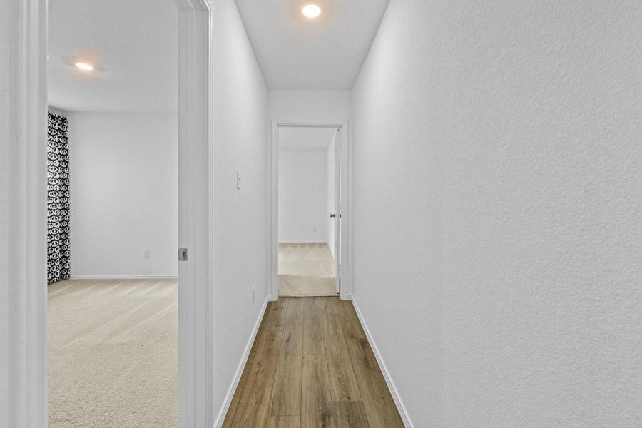 Spacious, unfurnished interior of a new home in Sunset Oaks, San Marcos (Image 14).