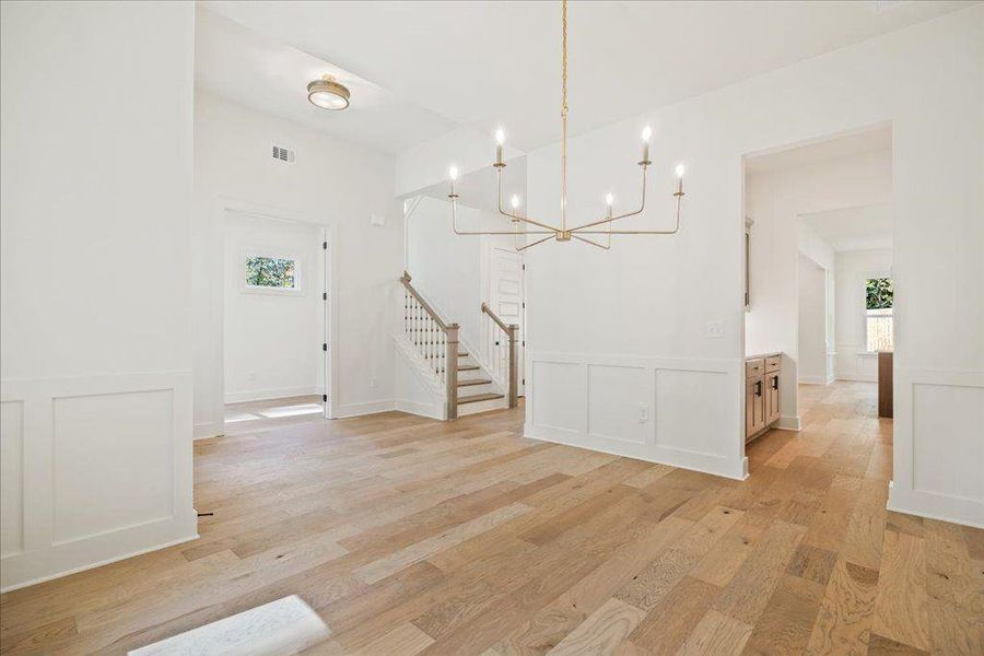 Spacious, unfurnished interior of a new home in , Gainesville (Image 24).