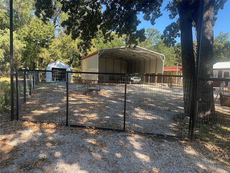 Community amenities in , Streetman (Image 24).