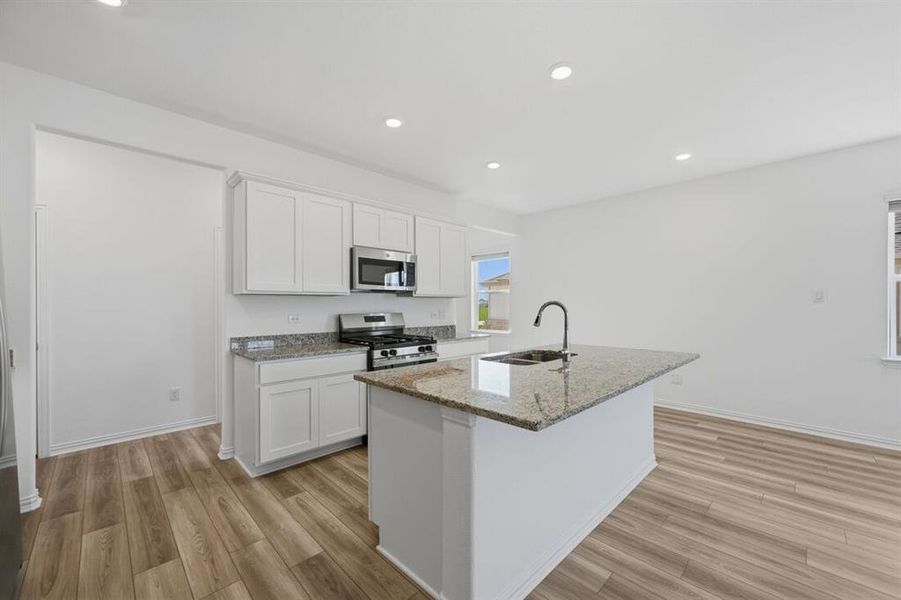 2783 Kyle Drive ~ Ready Now!