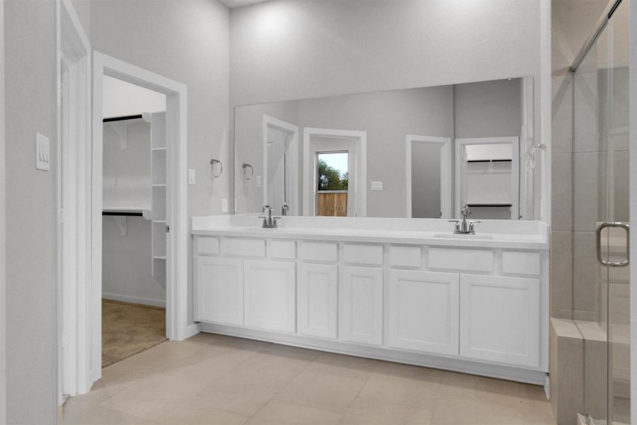 Furnished interior view inside a new home in River Ranch 55', Mont Belvieu (Image 34). Furnished interior view inside a new home in River Ranch 55', Mont Belvieu (Image 34).