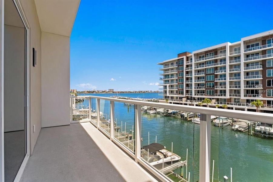 Condo located in Clearwater, FL showcasing its design and architecture (Image 31). Condo located in Clearwater, FL showcasing its design and architecture (Image 31).