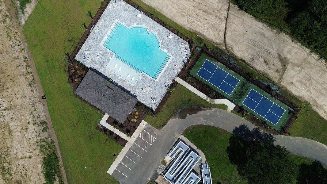 Community amenities in The Forest at Black Bear, Longs (Image 10).