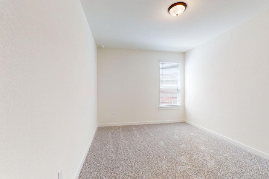 Spacious, unfurnished interior of a new home in Edgewood, Leander (Image 25).