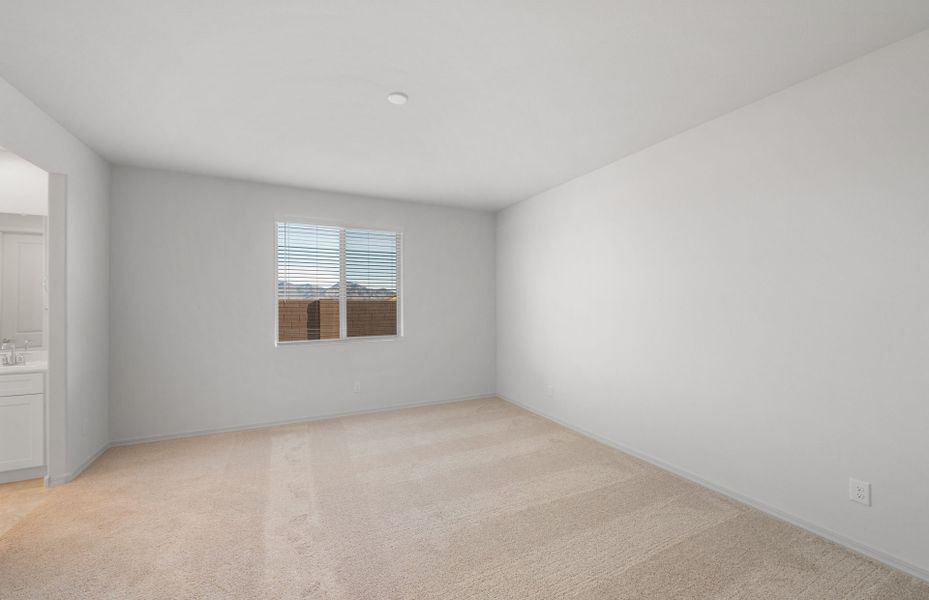 Spacious, unfurnished interior of a new home in Alamar, Avondale (Image 18). Spacious, unfurnished interior of a new home in Alamar, Avondale (Image 18).