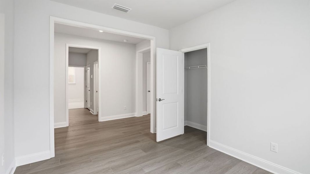 Spacious, unfurnished interior of a new home in Sun City Hilton Head, Bluffton (Image 22).