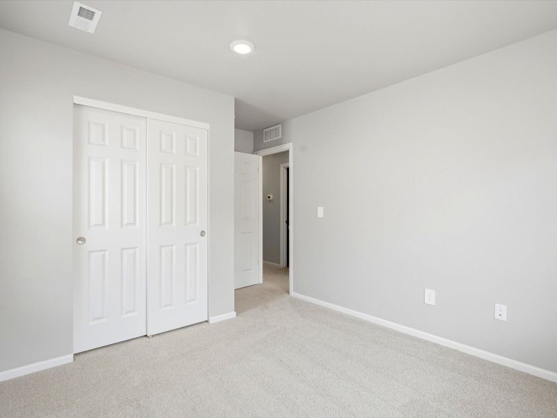 Spacious, unfurnished interior of a new home in Three Hills, Morrison (Image 13).