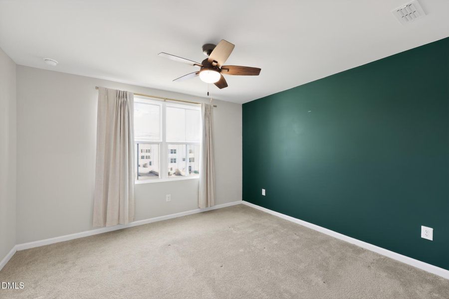 05_424_Emerald_Shire_Wy-Living_room-1155 05_424_Emerald_Shire_Wy-Living_room-1155