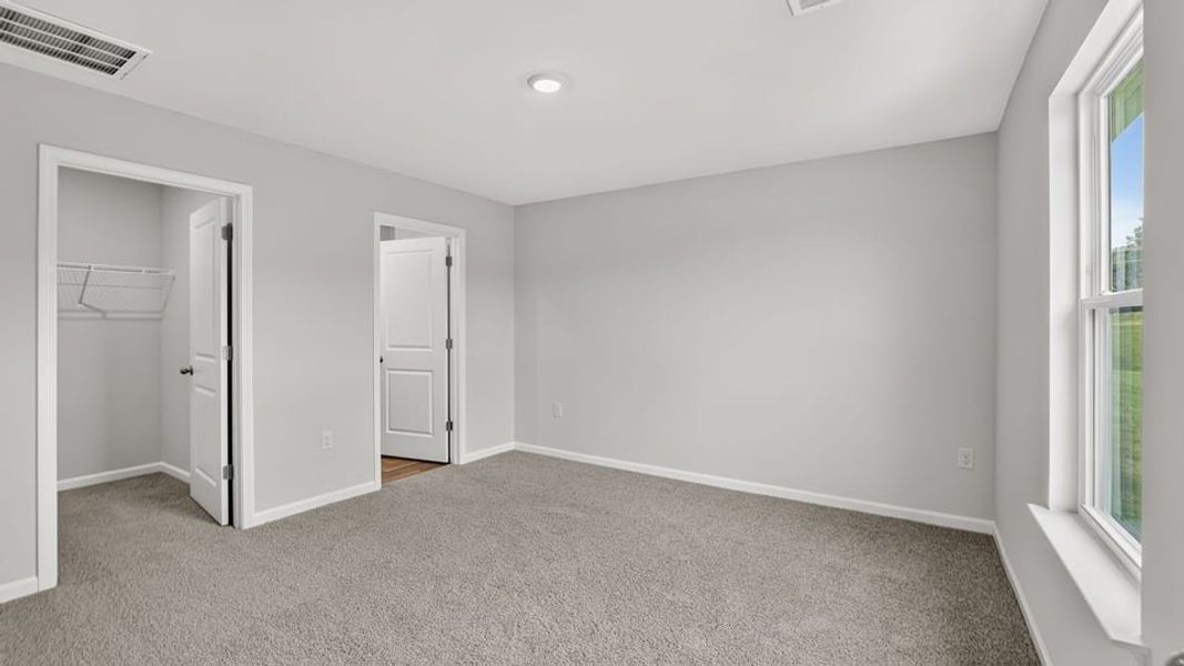 Spacious, unfurnished interior of a new home in Tyger Pines, Moore (Image 30).