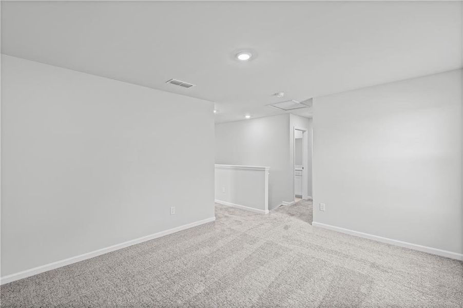 Spacious, unfurnished interior of a new home in Avery Ridge, Gainesville (Image 22). Spacious, unfurnished interior of a new home in Avery Ridge, Gainesville (Image 22).