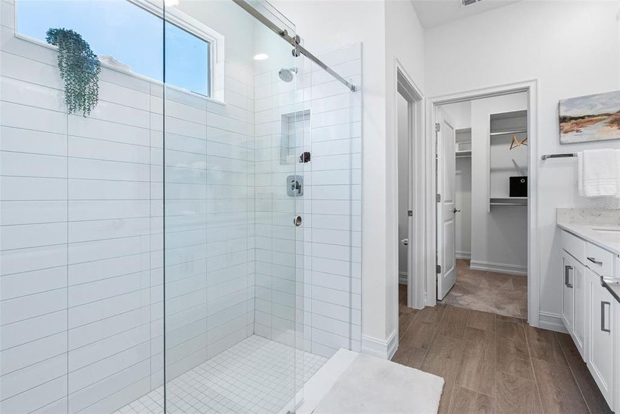 Furnished interior view inside a new home in Pearl Estates, Lutz (Image 37). Furnished interior view inside a new home in Pearl Estates, Lutz (Image 37).