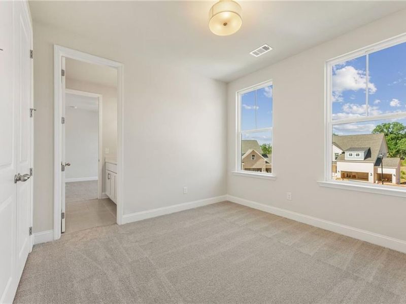 Spacious, unfurnished interior of a new home in Melody Lakeside Estates, Buford (Image 16).