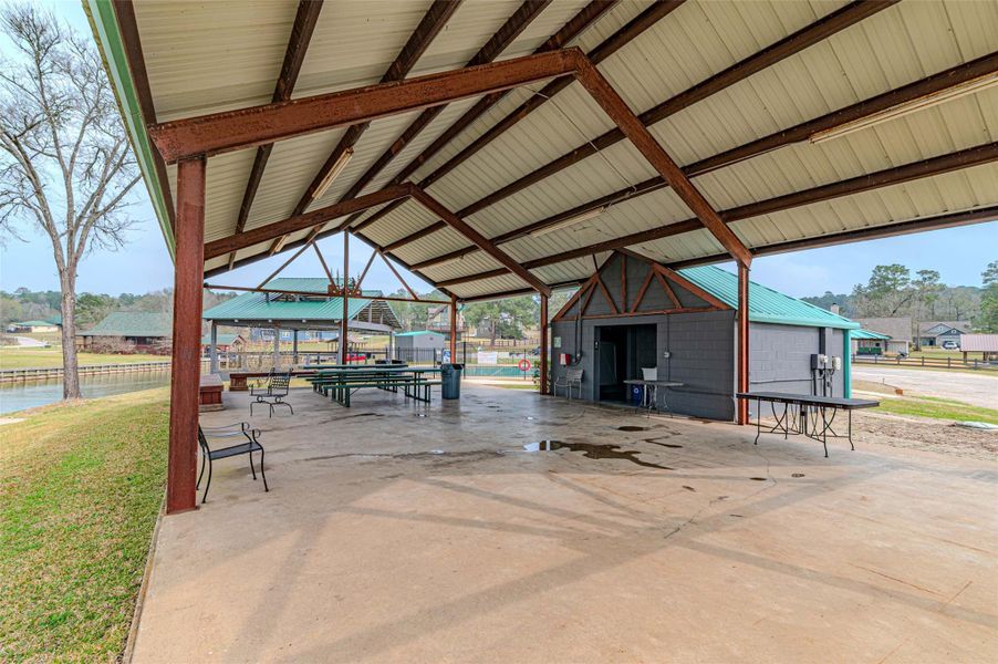 Community amenities in , Huntsville (Image 44).