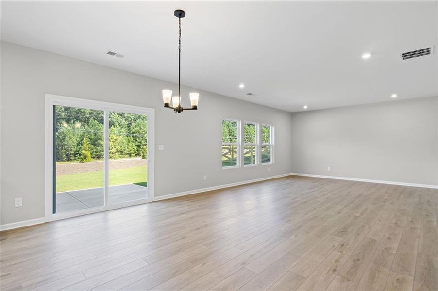 Spacious, unfurnished interior of a new home in Sage Woods, Dallas (Image 24). Spacious, unfurnished interior of a new home in Sage Woods, Dallas (Image 24).