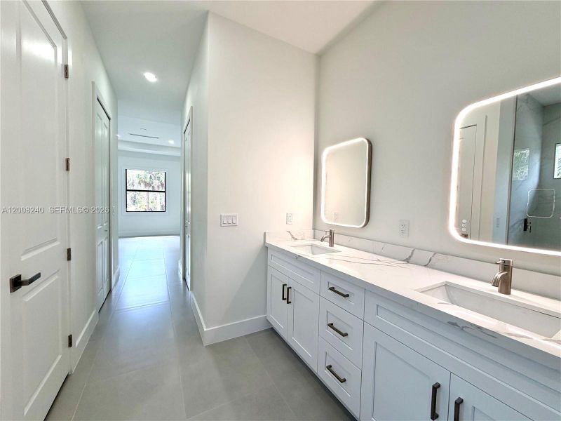 Furnished interior view inside a new home in , Naples (Image 5).