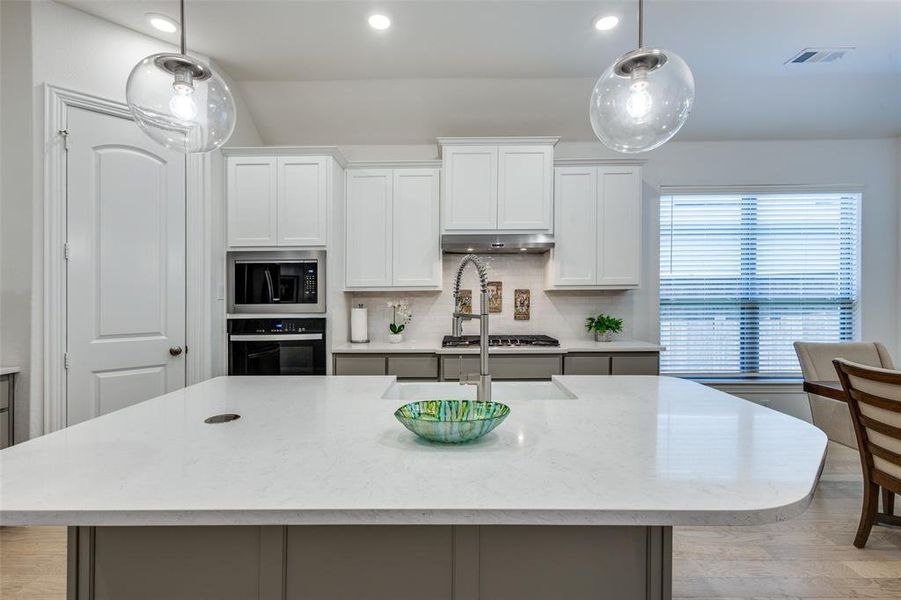 Furnished interior view inside a new home in , Celina (Image 9).