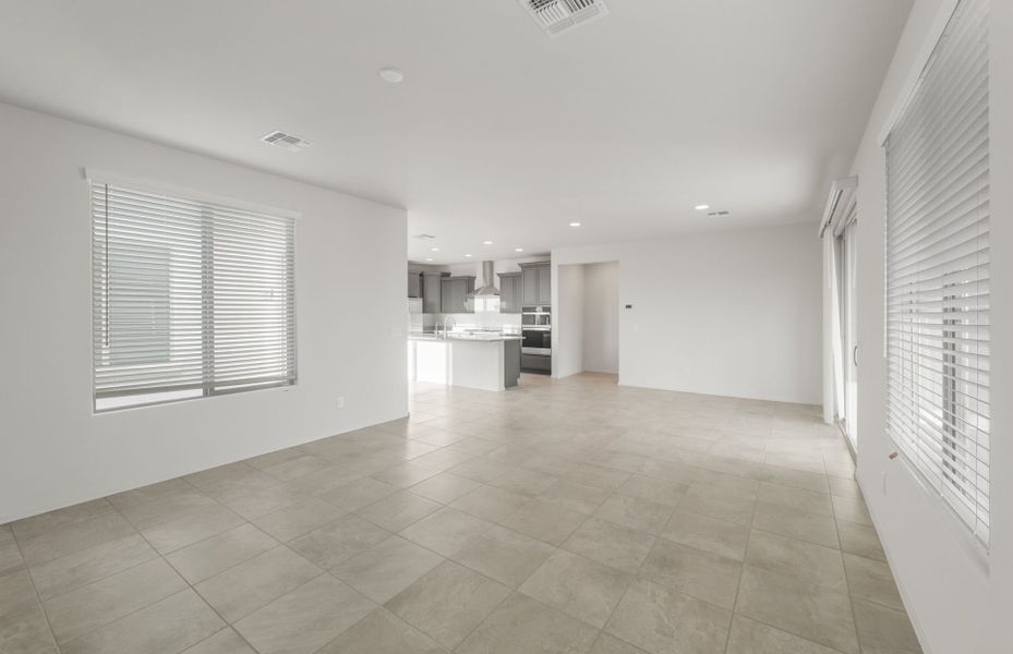 Spacious, unfurnished interior of a new home in Sun City Anthem at Merrill Ranch, Florence (Image 18). Spacious, unfurnished interior of a new home in Sun City Anthem at Merrill Ranch, Florence (Image 18).