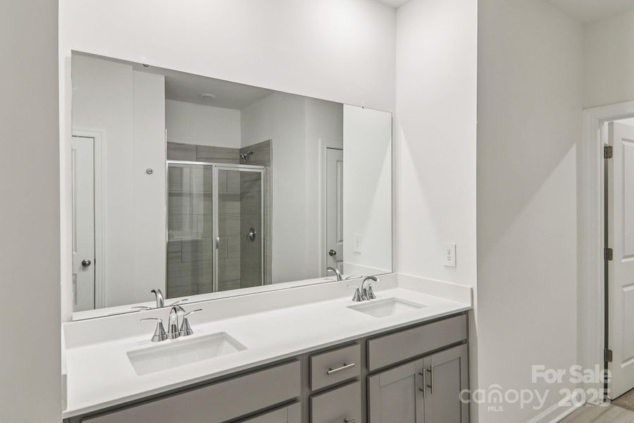 Photo is not of the actual home but is an inspirational photo of builder’s model home and may depict options, furnishings, and/or decorator features that are not included.Photo is not of the actual home but is an inspirational photo of builder’s model home and may depict options, furnishings, and/or decorator features that are not included.