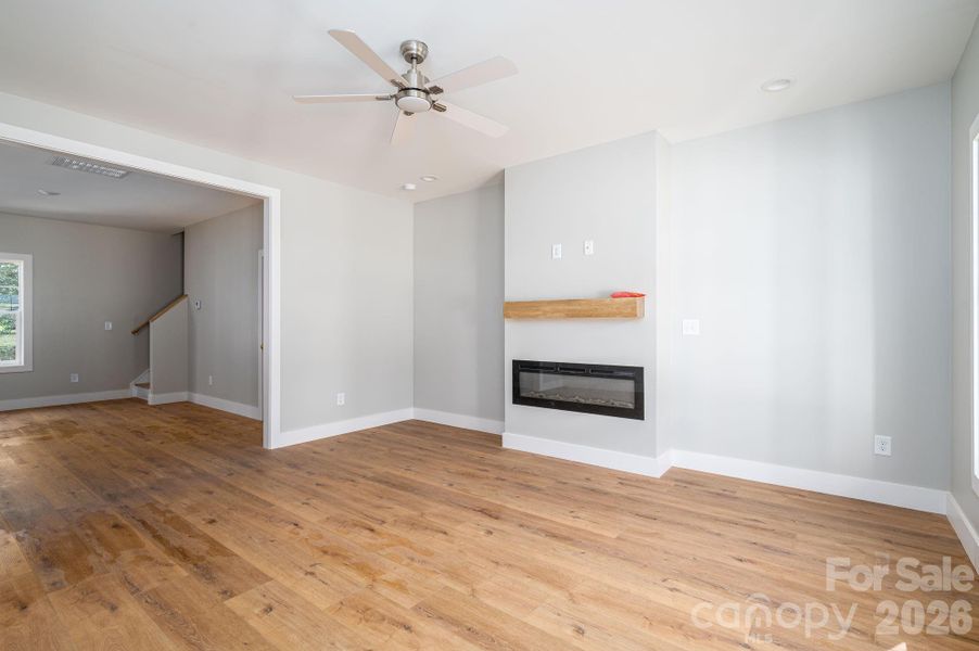 Spacious, unfurnished interior of a new home in , Lincolnton (Image 10).