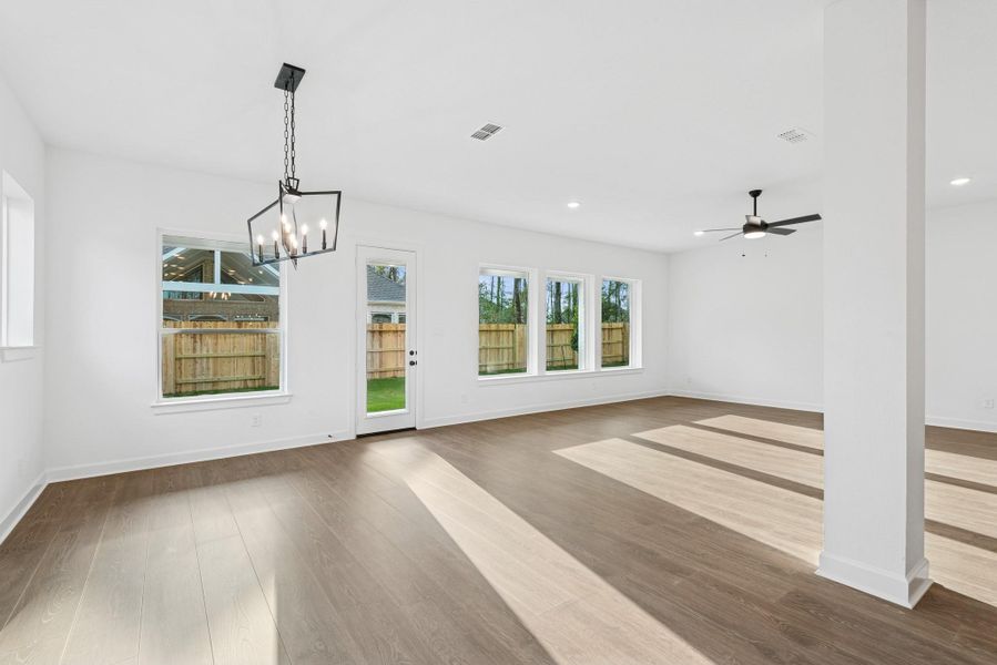 Spacious, unfurnished interior of a new home in ARTAVIA 65' Homesites, Conroe (Image 23). Spacious, unfurnished interior of a new home in ARTAVIA 65' Homesites, Conroe (Image 23).