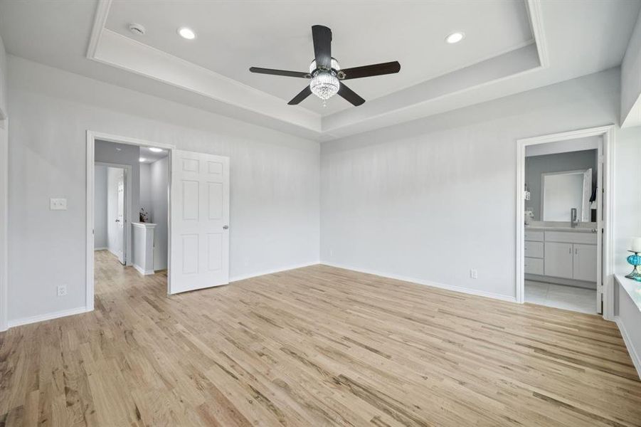 Spacious, unfurnished interior of a new home in , Ennis (Image 14).