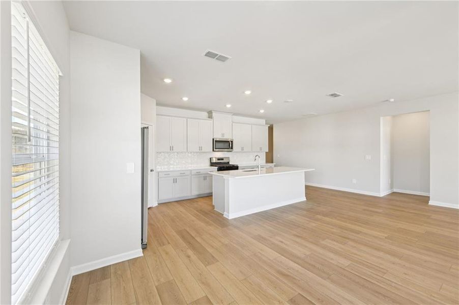 Furnished interior view inside a new home in Preserve at Mountain Creek, Pendergrass (Image 12).