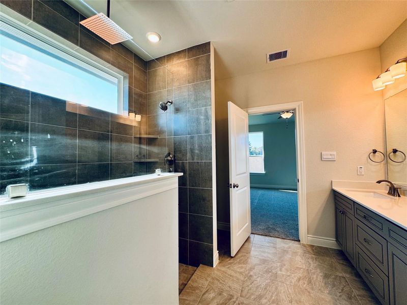 Furnished interior view inside a new home in Lexington Heights, Willis (Image 11). Furnished interior view inside a new home in Lexington Heights, Willis (Image 11).