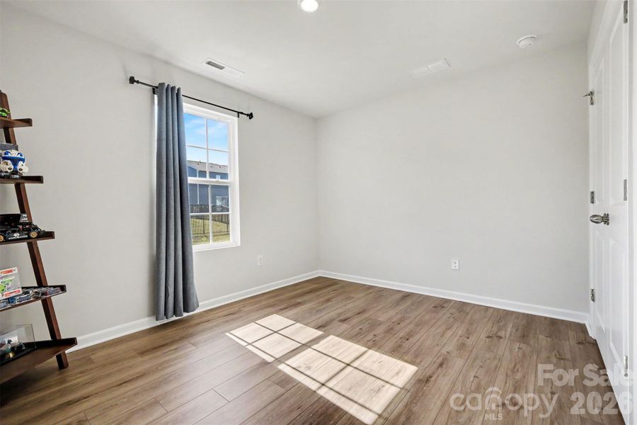 Spacious, unfurnished interior of a new home in Sullivan Farm, Statesville (Image 24).