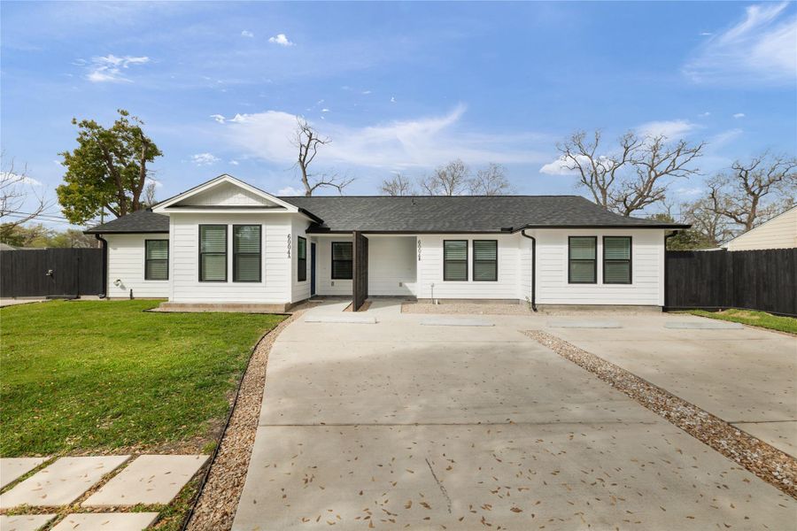 Front exterior of a new home in , Houston, TX, highlighting curb appeal (Image 1). Front exterior of a new home in , Houston, TX, highlighting curb appeal (Image 1).